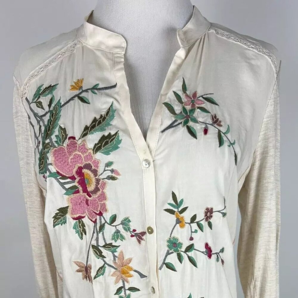 Anthropologie Tiny embroidered button-down shirt